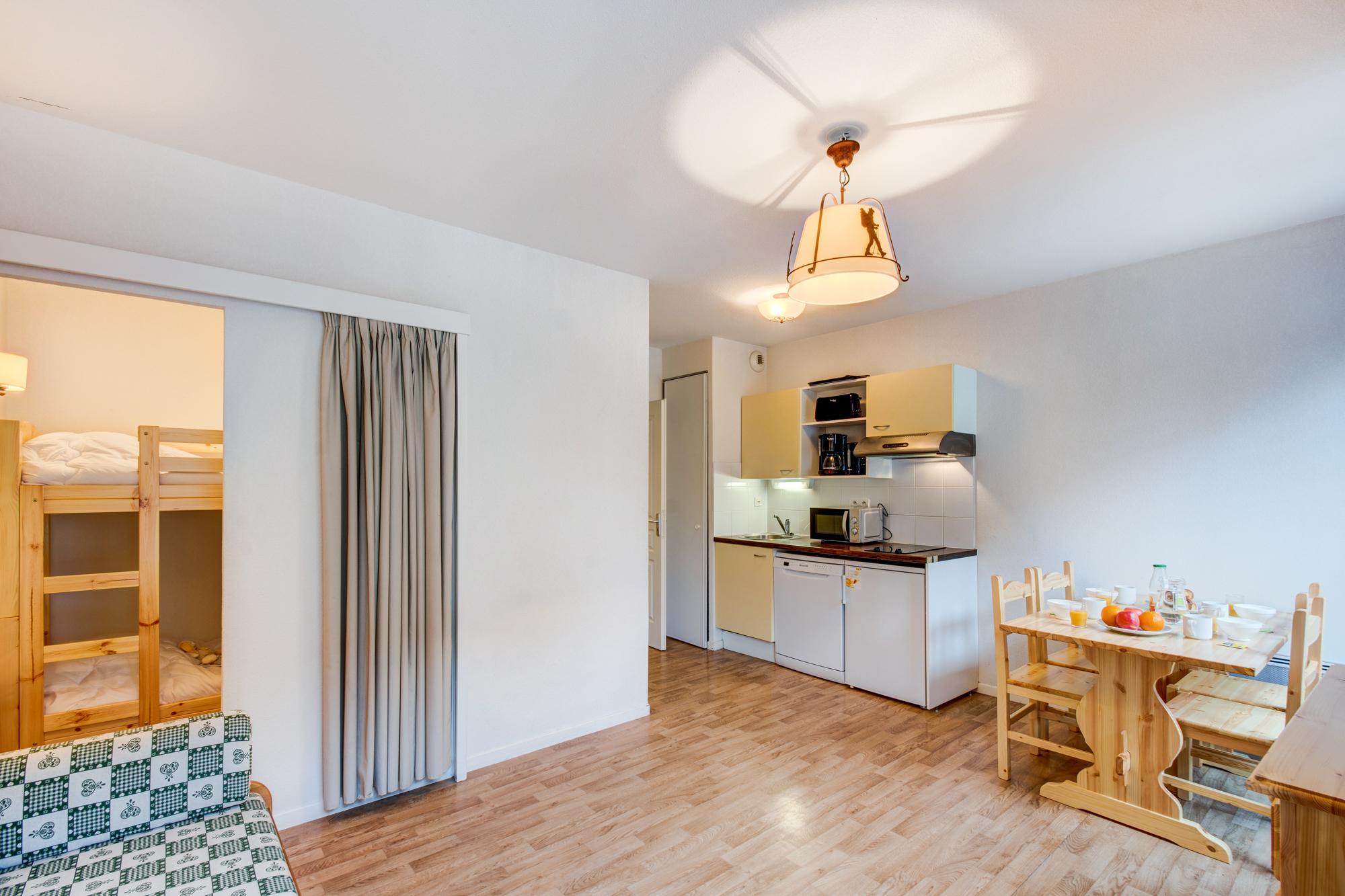 Bagnères-de-Luchon Vacanceole - Residence Illixon מראה חיצוני תמונה